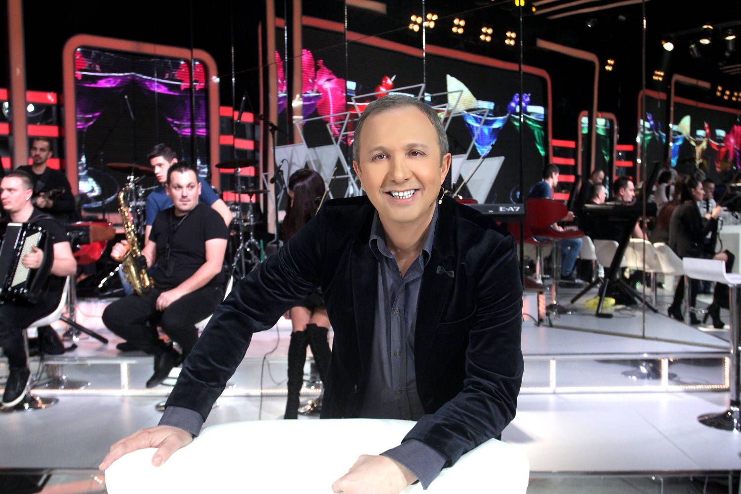GRAND KOKTEL: Najlepše je veče uz muziku i hitove! 2 b8cdd1b9f54ed7f3d0feecb92892bc96beda9294