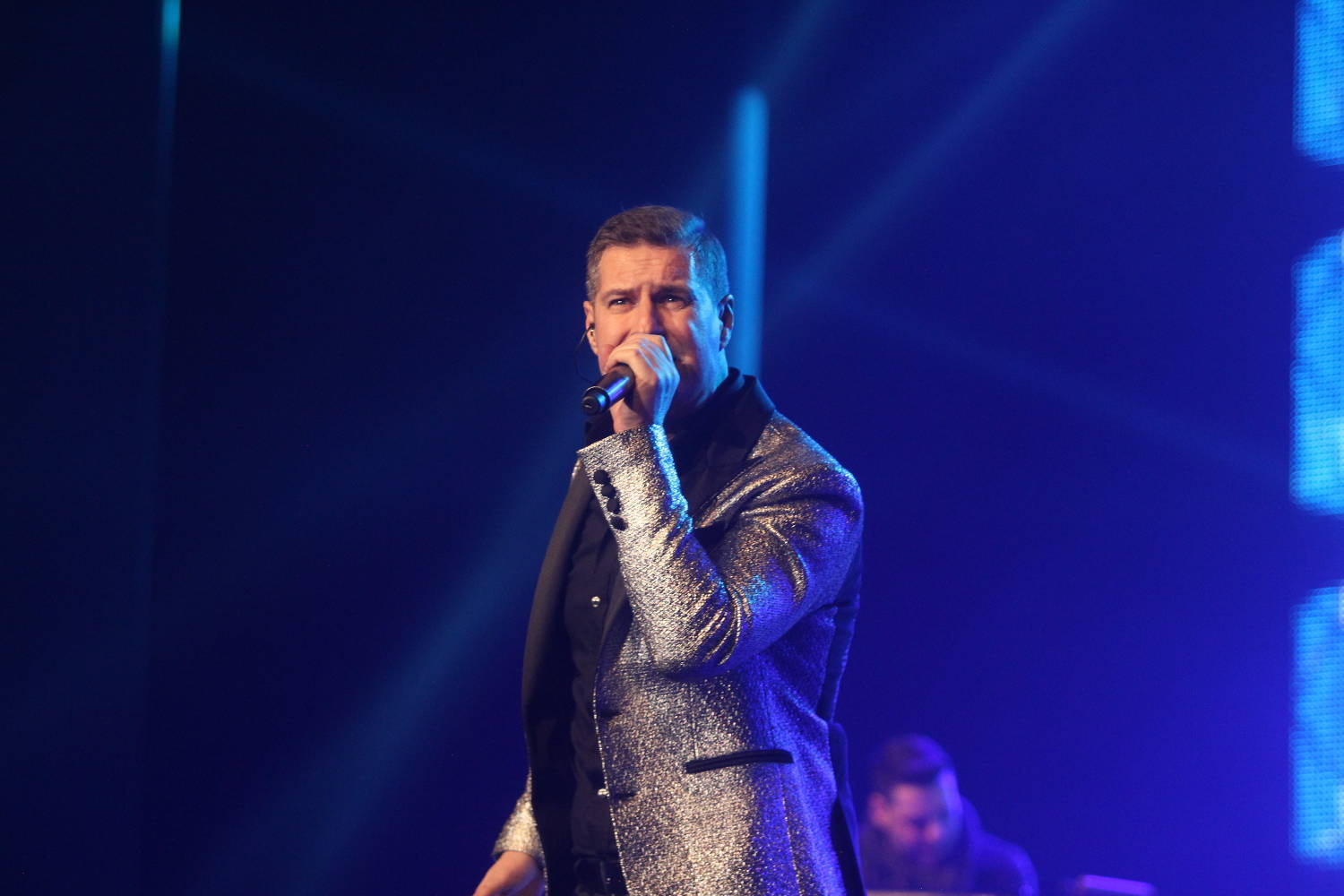 Frontmen "Ok benda" NA NOĆNOJ STRAŽI: Razlog je URNEBESAN! 2 b92fc110502482bc5c9820de18d2f45d0518b5cd