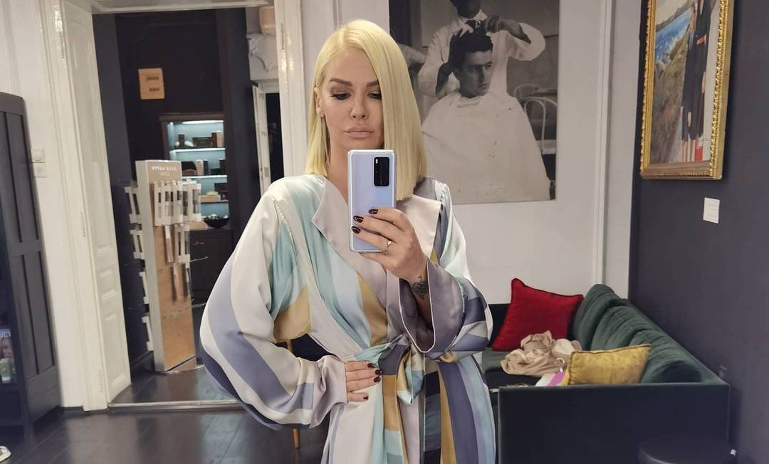 Nataša Bekvalac NAPUSTILA SRBIJU, pa se obratila fanovima: "SVA SE TRESEM" 3 b9744f05552e56f29c10b89005005da564249d4b
