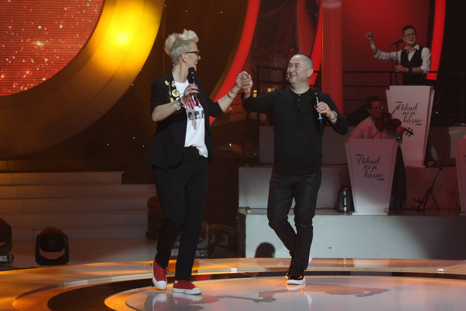 JAČI NEGO IKAD! Nova epizoda emisije ,,Nikad nije kasno'' STIŽE ZA 3 DANA! (VIDEO) 3 b9b6bcd8b656e1a0d13b0396c7b08aaee8d23489