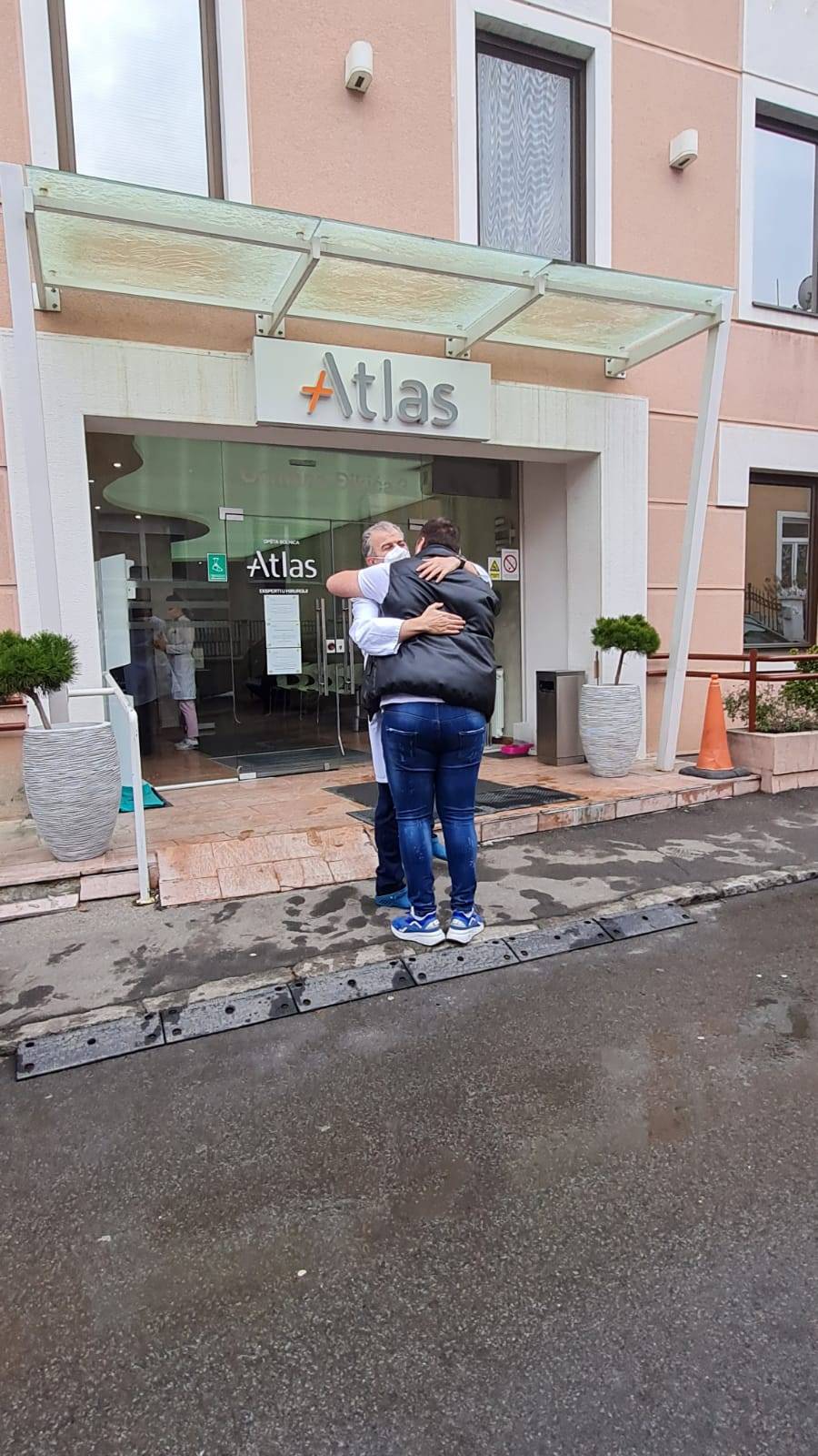 "ČUO SAM SE SA DARKOM OKO OPERACIJE ŽELUCA" Sloba Vasić otkrio sve detalje intervencije (VIDEO) 3 b9f24e006cd5dea1137d75954696d18c1343fcbd