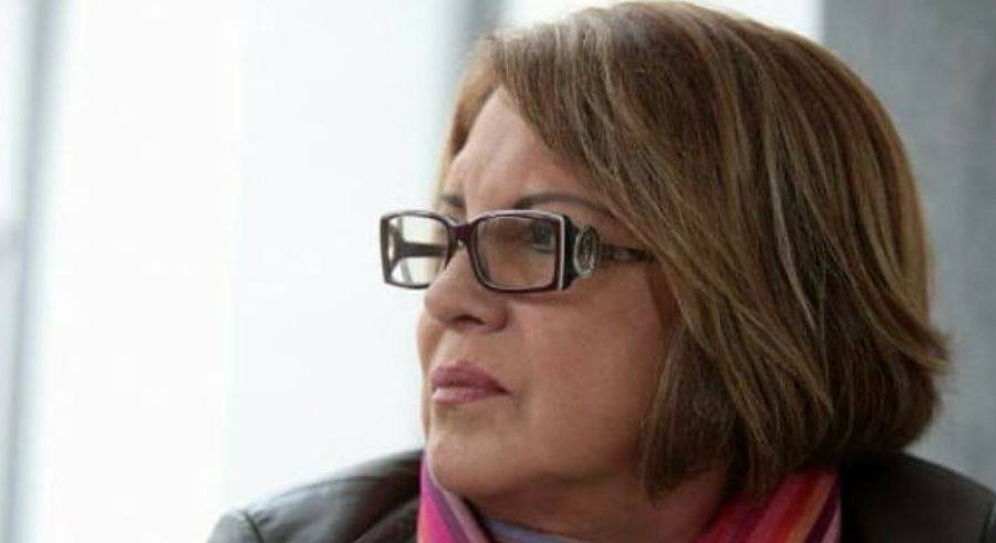 Oglasila se pevačica nakon bizarnog incidenta: "Slušaj Šemsu, ali bez tih i sličnih zahvata" 6 beea64106f86a37ef51f1f5a4819238ed6b9087f