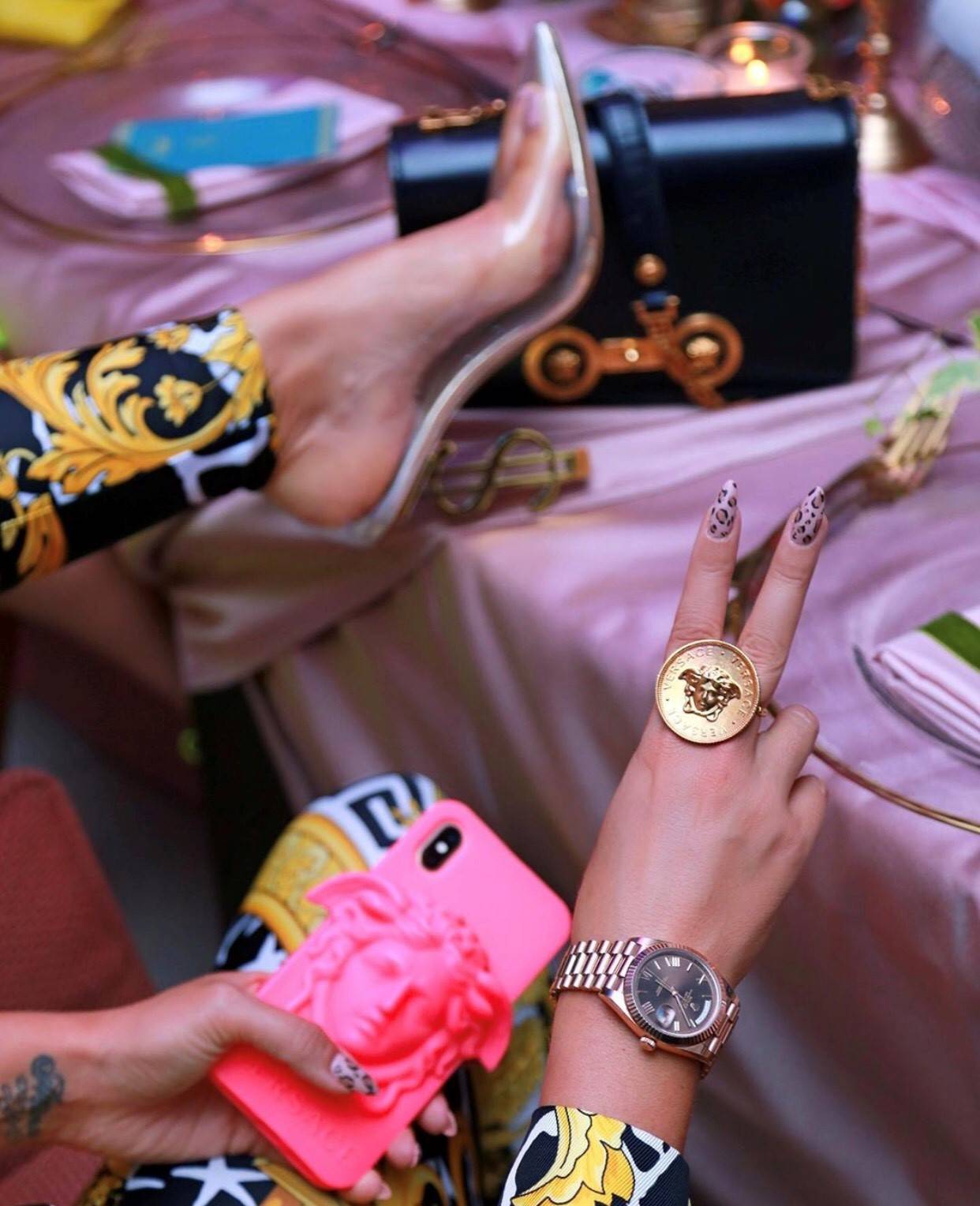 Jelena Karleuša na žurki svog najboljeg prijatelja izdominirala stajlingom (FOTO) 3 c22dcb7a5d7ecbe49e79d7df3cdeb43983b0ff7b