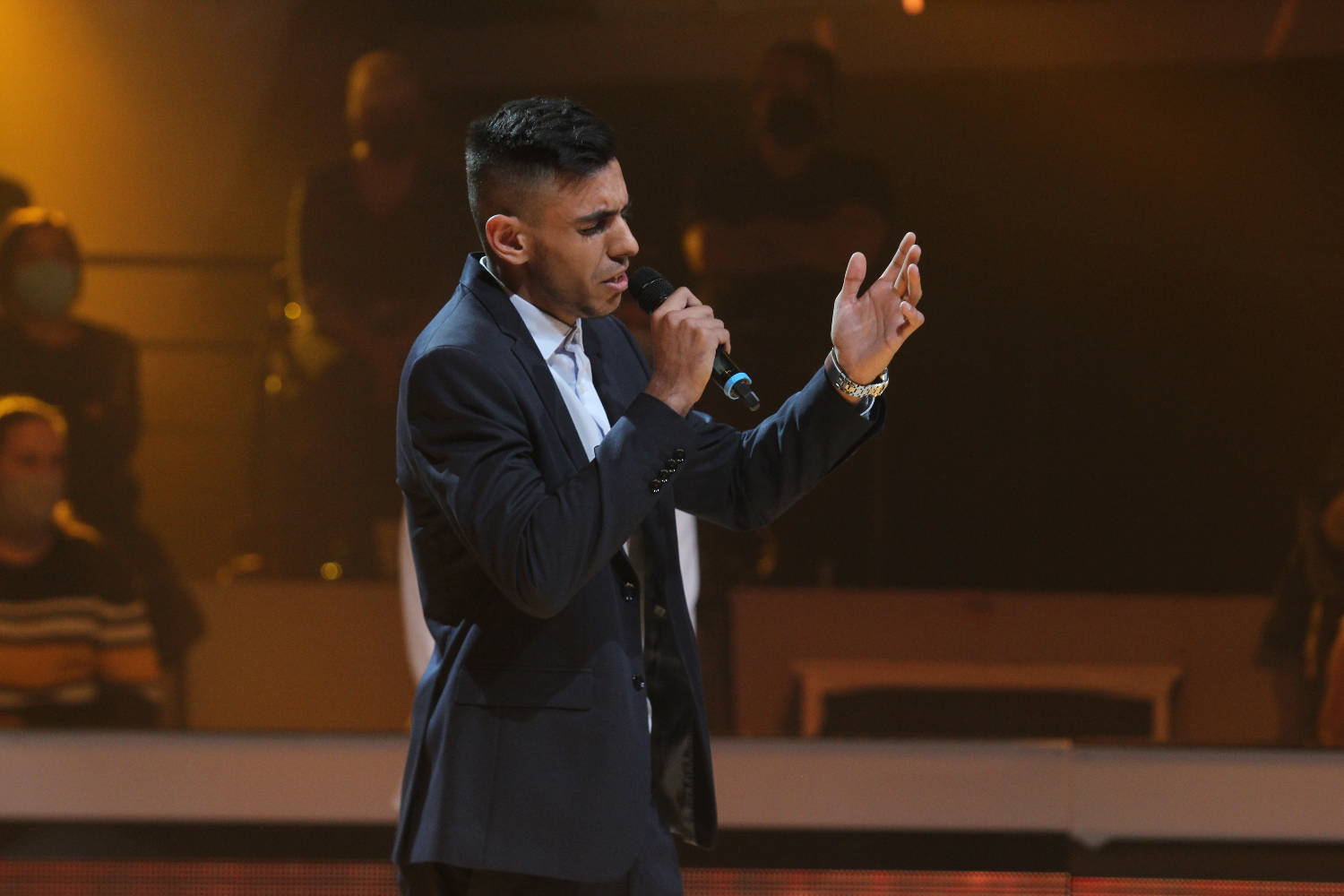 Bekuta prekinula Popovićev performans! Karleuša iznervirana 2 c4f717b6cfb26ec1bcdfa3d1c6ce5da8566f6eee