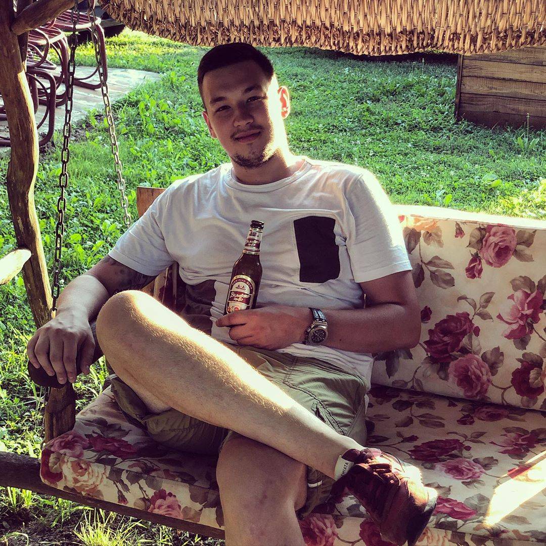 Uroš Živković o kafanskom životu: Nudili su mi drogu i devojke 2 c7c67d60a313db05abd351e4f9b1ac69f5a0f67b