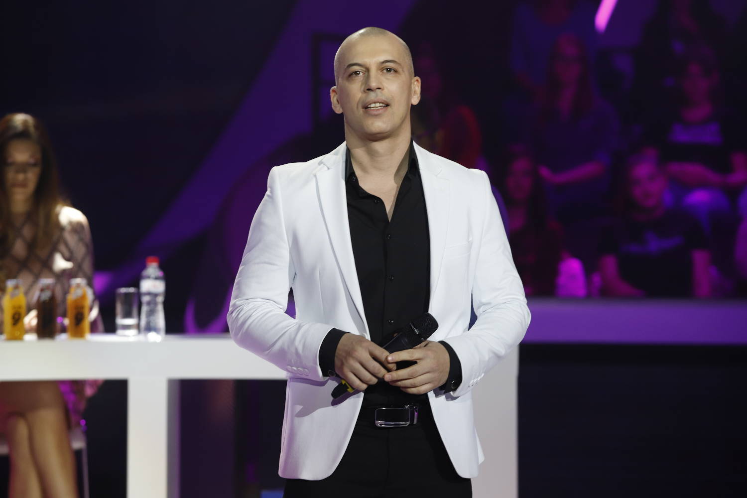“NE VIDIM TU NIŠTA LOŠE”: Topalko otvoreno o ELITNOJ PROSTITUCIJI 3 c927e8a890c26f369bf105772b4c8379206b70ae