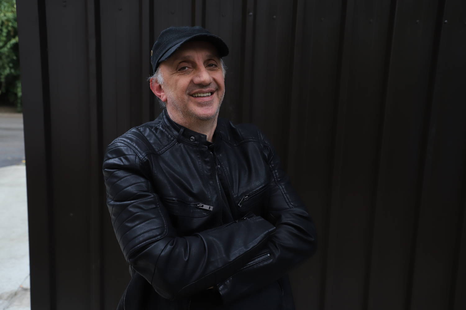 ROK SE VRAĆA NA VELIKA VRATA! Zoran Paunović i ''Zabranjeno pušenje'' udružili snage u novoj pesmi! (VIDEO) 2 ce67095b8f0e60c213293768bebe3abf481167d5