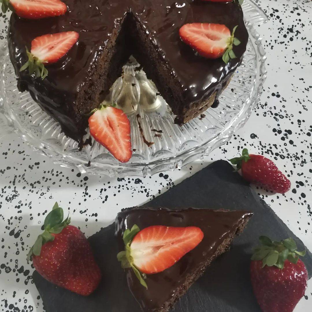 OVO MORATE DA PROBATE: Čokoladna torta sa suvim šljivama 3 d159024b5d56695546c805fa7f5dcfa0e415a601