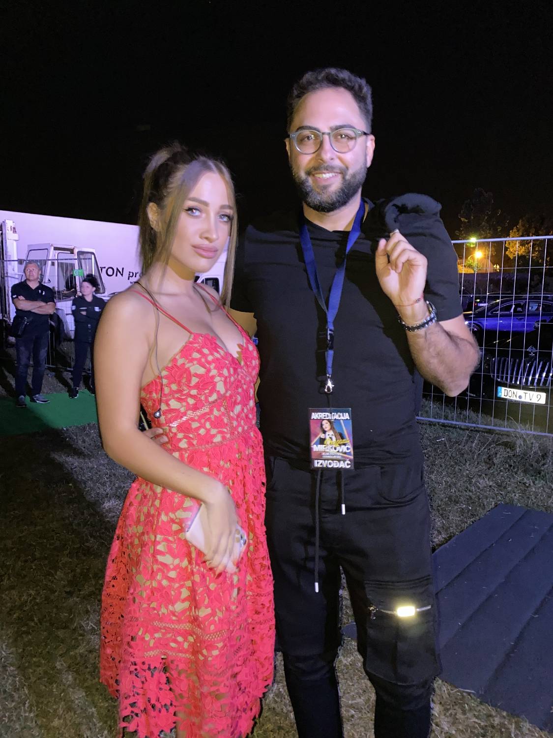 Milica Jokić zapevala na koncertu Dragane Mirković i ovom pesmom oduševila folk zvezdu! (VIDEO) 3 d3058604451262e290876e58595b5ef9f32592ca