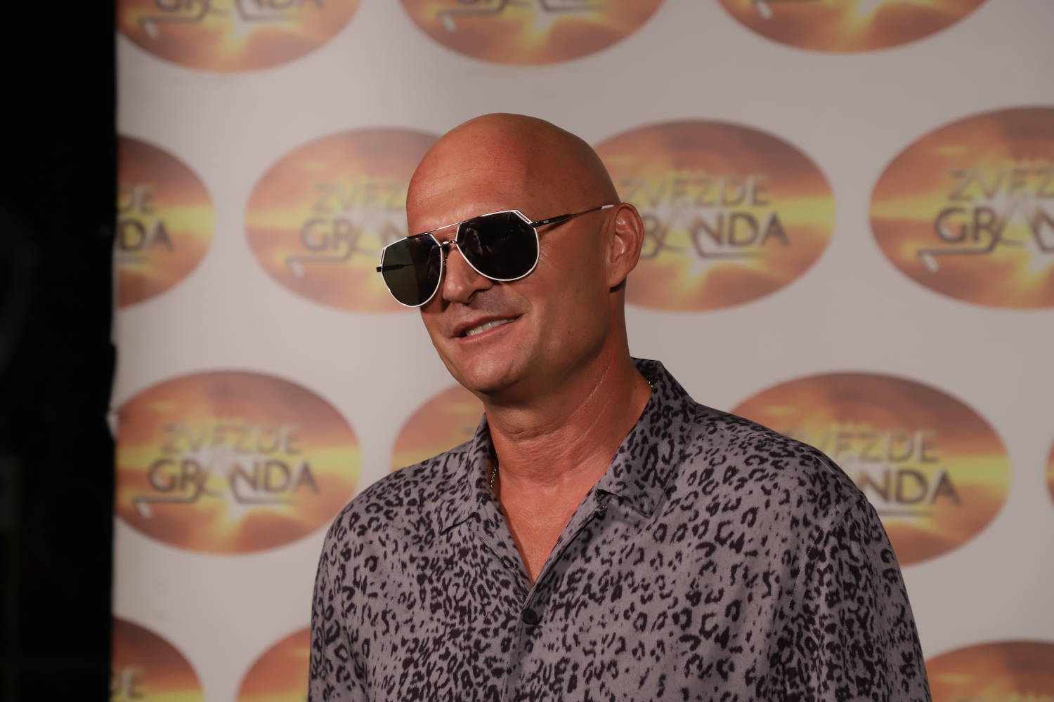 ''IDEMO VUKOVI'' Mili bodri novu turu kandidata i poručuje da nema opuštanja (VIDEO) 2 d4e6d5347e0be4e141ff2f3c35b436b8566e5249