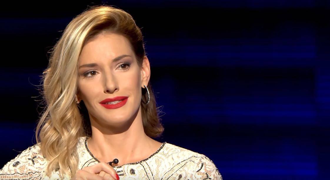 Voditeljka se setila PRVE LJUBAVI pa priznala: ''Da su roditelji BIRALI, ne bih ovako završila'' 3 d62c12e50d43b7637df87396f485b15844d876b0