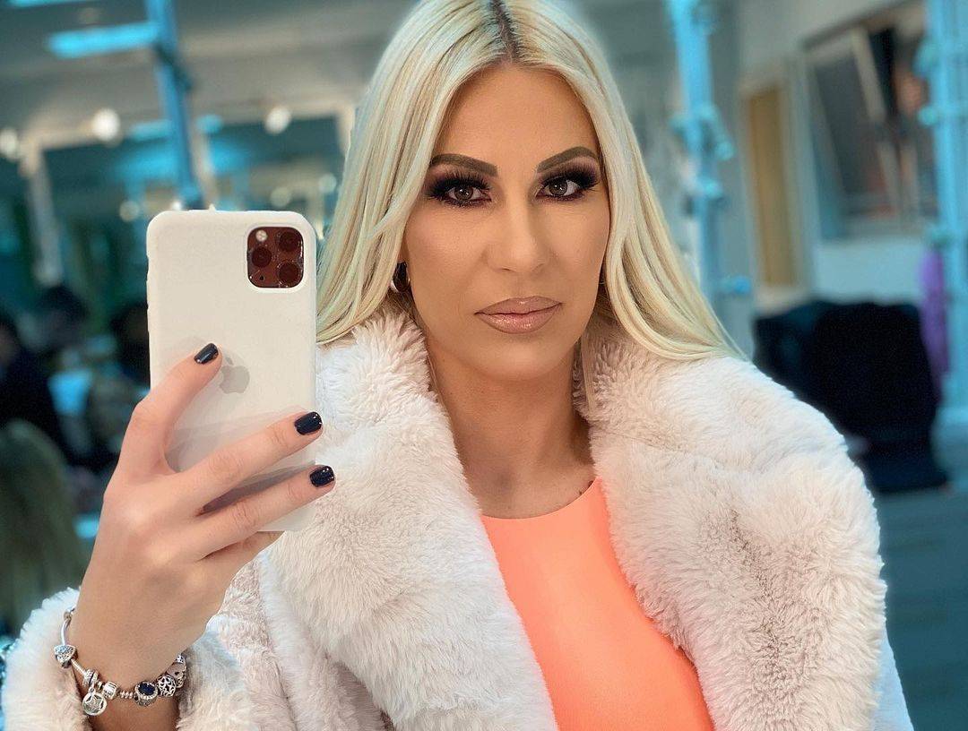 Vesna Đogani OŽIVELA stari hit, FANOVI U ŠOKU, SVI SE PITAJU SAMO JEDNO (VIDEO) 2 d6fcef4c56d9ed3946f312847b3617b06edde5f6