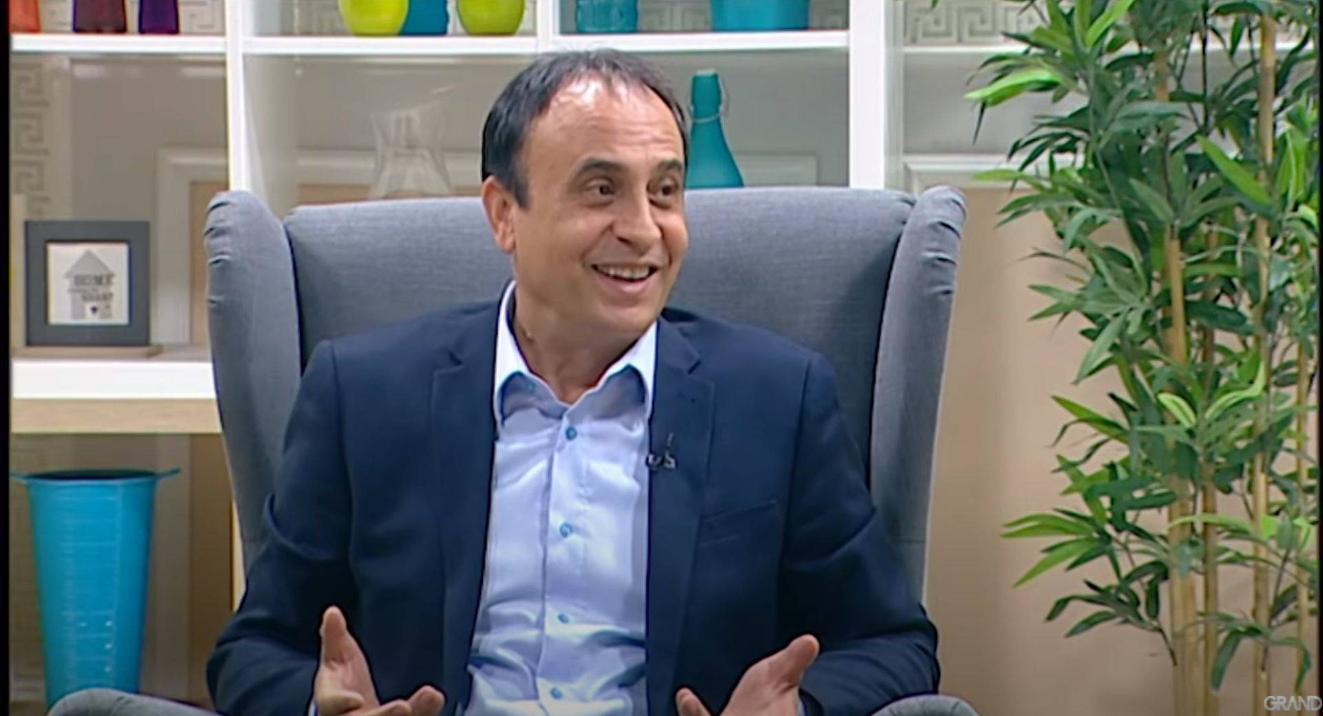 ZA SVE JE KRIV KAFTAN Beki Bekić otkrio zašto je odmah znao da će oženiti Nadu (VIDEO) 2 da0bbb211e2f93e9bb332aef13b7f7e0658275a4