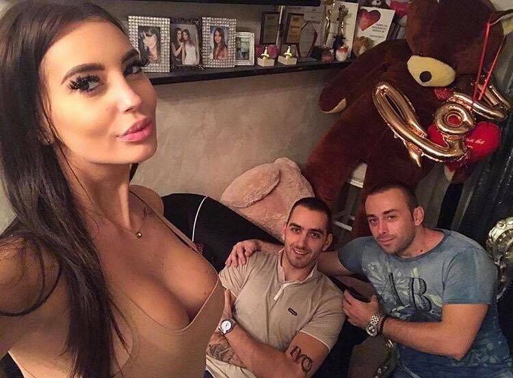 KRAJ IGRICE: Ovako izgleda dečko Katarine Grujić koga krije od javnosti (FOTO) 2 da7eb2864a46271085c25c80f4556e4cd44e936f