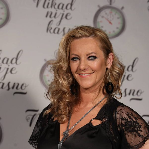 Violeta Kelečević 1 dba984a59bcc9cc88a7b99148e57ffe9681cde30