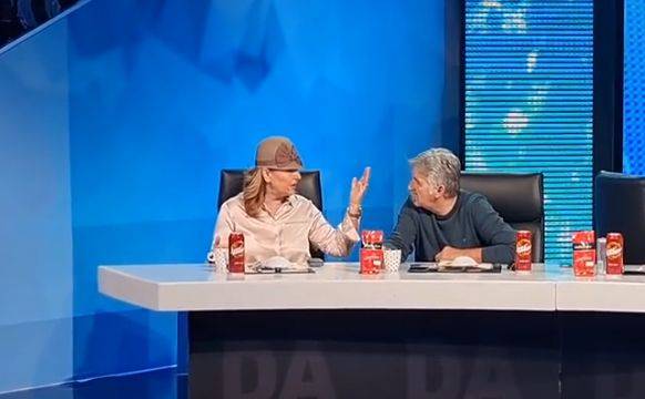 Žiri stigao na snimanje, svako u svom svetu a ĐORĐE DAVID PONOVO RADI ISTU STVAR (VIDEO) 4 dc4f30b2ad86f9e039de31c9c15c587afd0adfc4