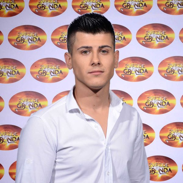 Armin Dedić 1 dca1c39b8107a5e07086be05c756324255233e39