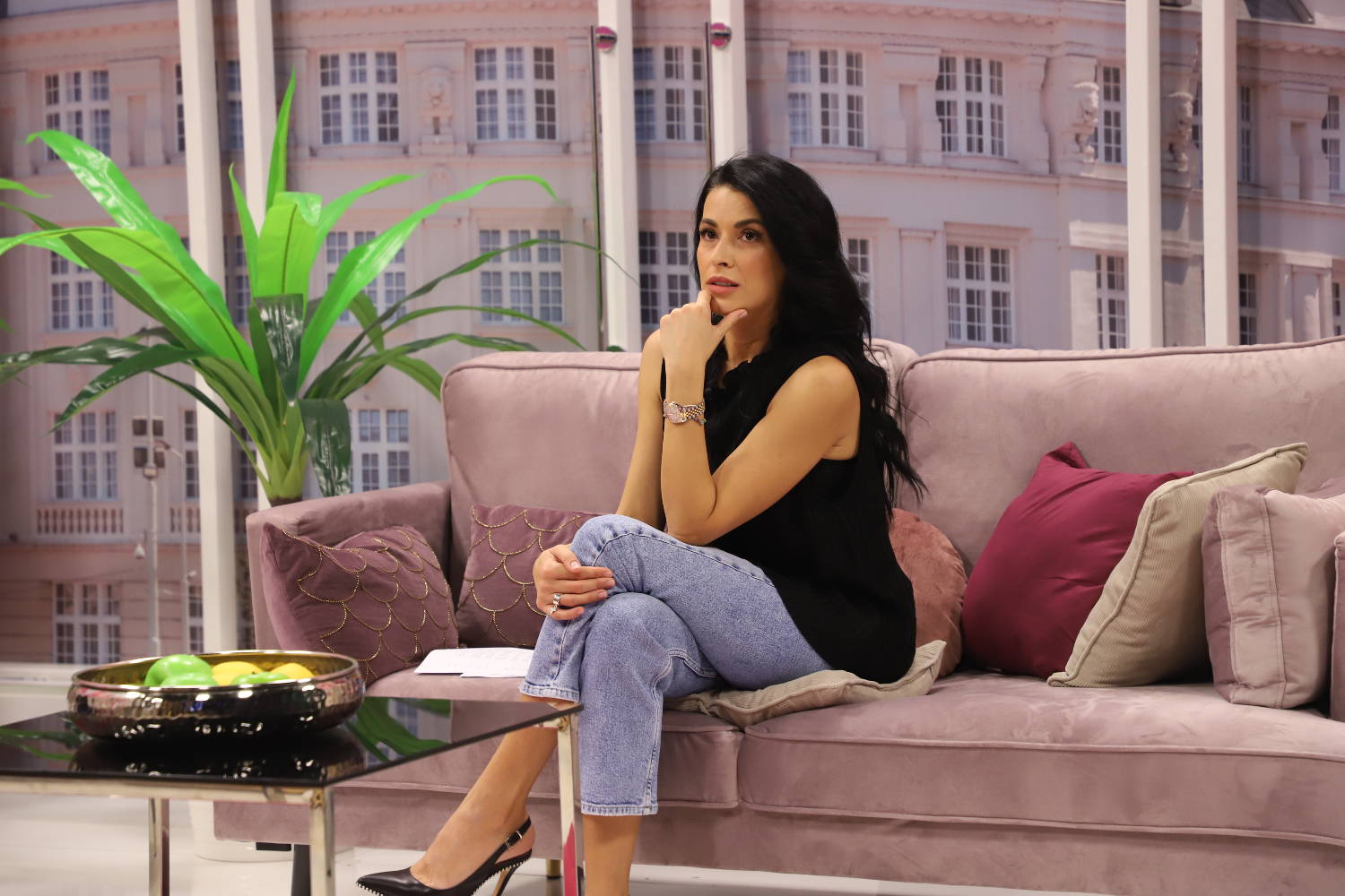 NA OVO SE ČEKALO: Pogledajte ko danas dolazi u GRAND MAGAZIN 3 dd953d6abc4788a2fb960bd9f1b1ba6be4fea3d9