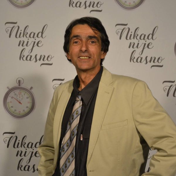 de6fb55468a79b8e6b483ed7f035e0aa25e54665
