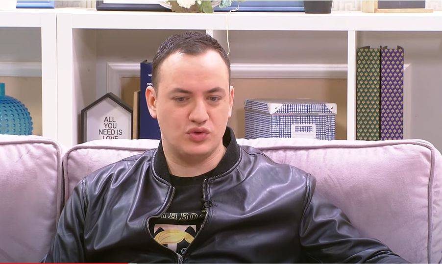 Pevač se pokajao što NIJE PRETUKAO INCIDENTNOG GOSTA: "Seo je pijan u auto..." 4 e2329fd32f4abbec7c23022c89b7100b658e0587