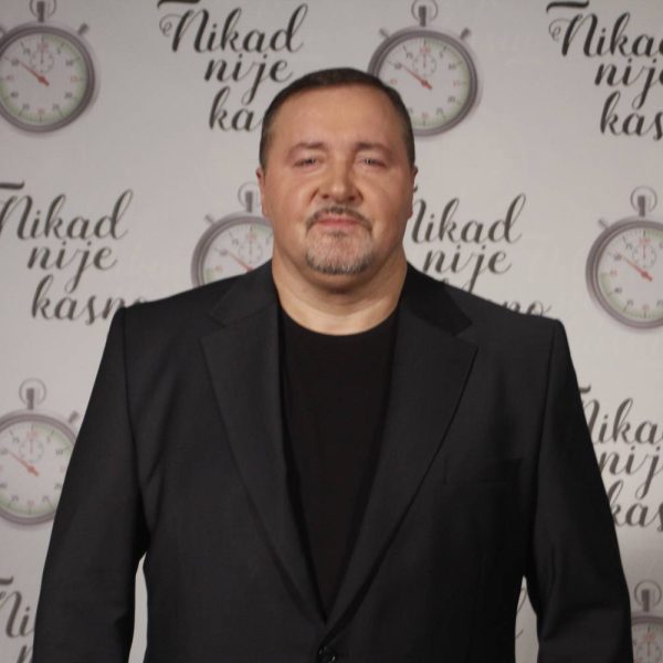 Dragan Stanković 1 e3c7b211206e8cb1d6e1e5e2fe6616a1630ab574