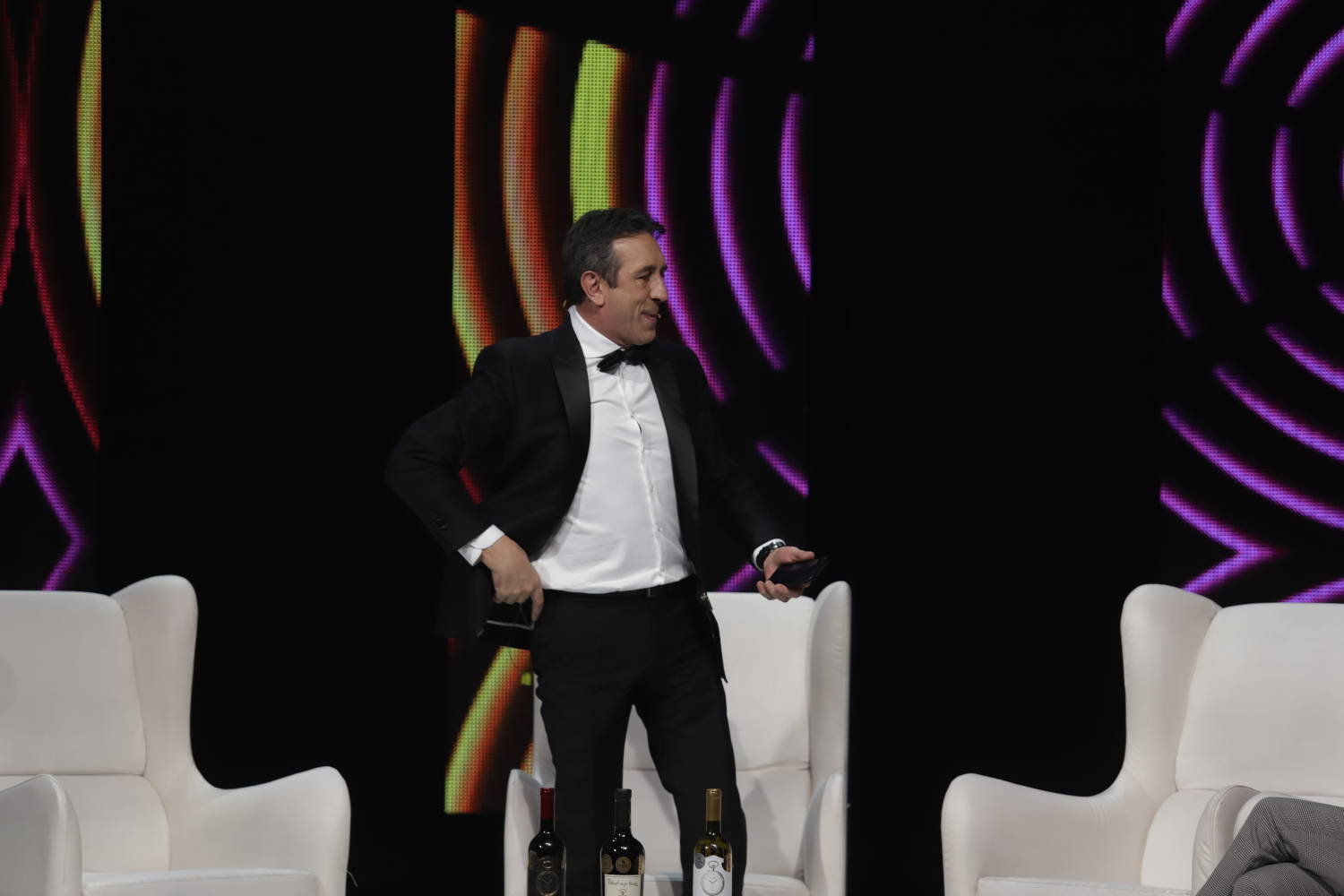 SMEH JE ZAGARANTOVAN: Pogledajte ko je "izmišljator", a ko je propričao grčki (VIDEO) 3 e54ce9d93eacf134586aec3ee869bc0960e89a86