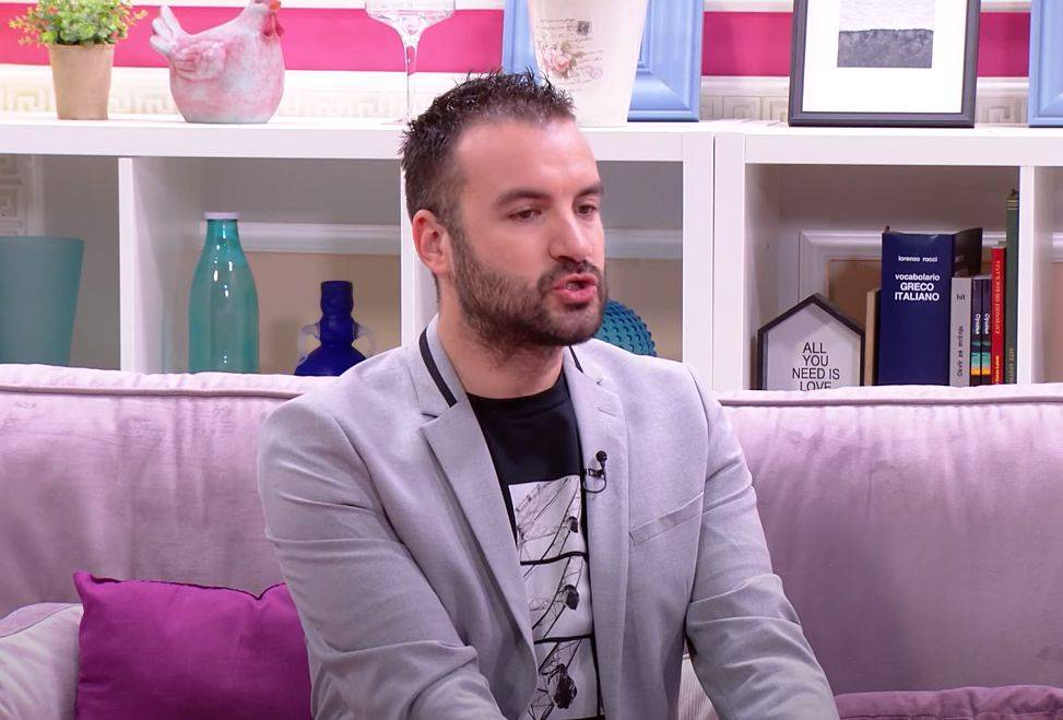 Poznati novinar POTVRDIO MRAČNE TAJNE ESTRADE: "Pevačica koju svi znate je SPAVALA sa biznismenom ZA NOVAC" 2 ea9195cba66e52af52046e3df0c920be7a678149