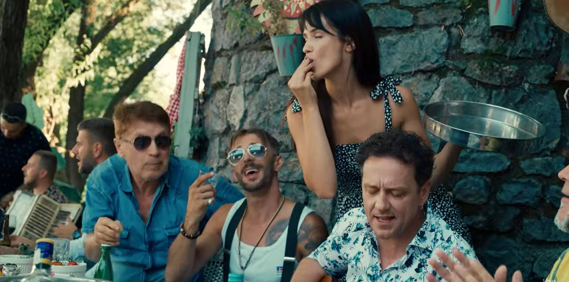 Dženan iznenadio novom pesmom, u sve umešao prste njegov kolega (VIDEO) 2 ebcb7fe9afe8c0d64eabdec7e1d2960395401304