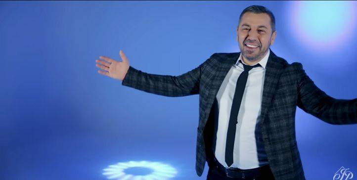 Jovan Perišić novim spotom čestitao Dan zaljubljenih, fanovi složni "Dajte mu orden" (VIDEO) 2 ed6f5cb4acc54f1bf10a47399605753a2924106a