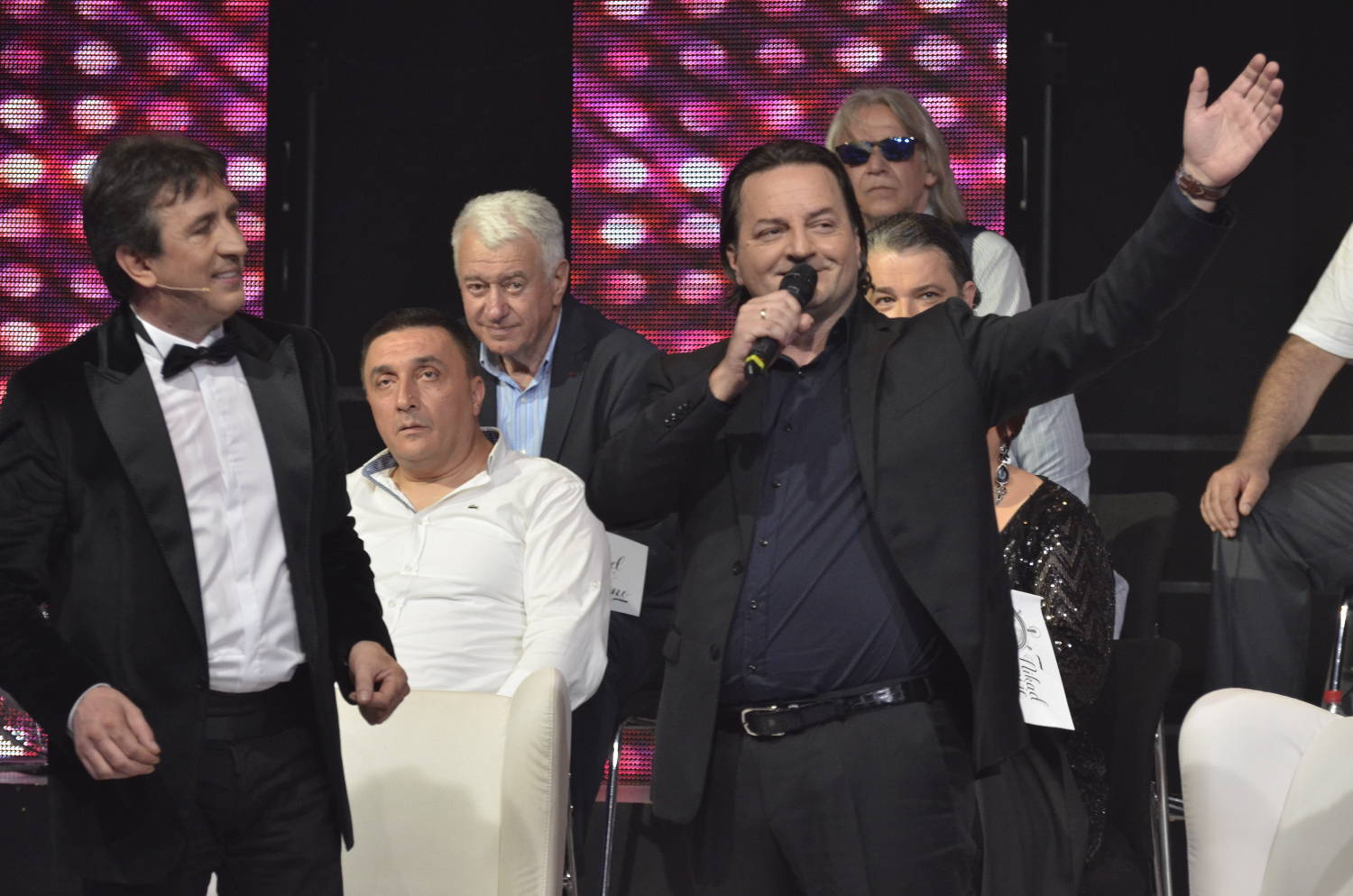 UŽIVO SPEKTAKULARAN POČETAK: Žika, Dragana i Mare otvorili finale (FOTO) 9 f1f5d97fd139efb1c8813793934f9249ebe5e138