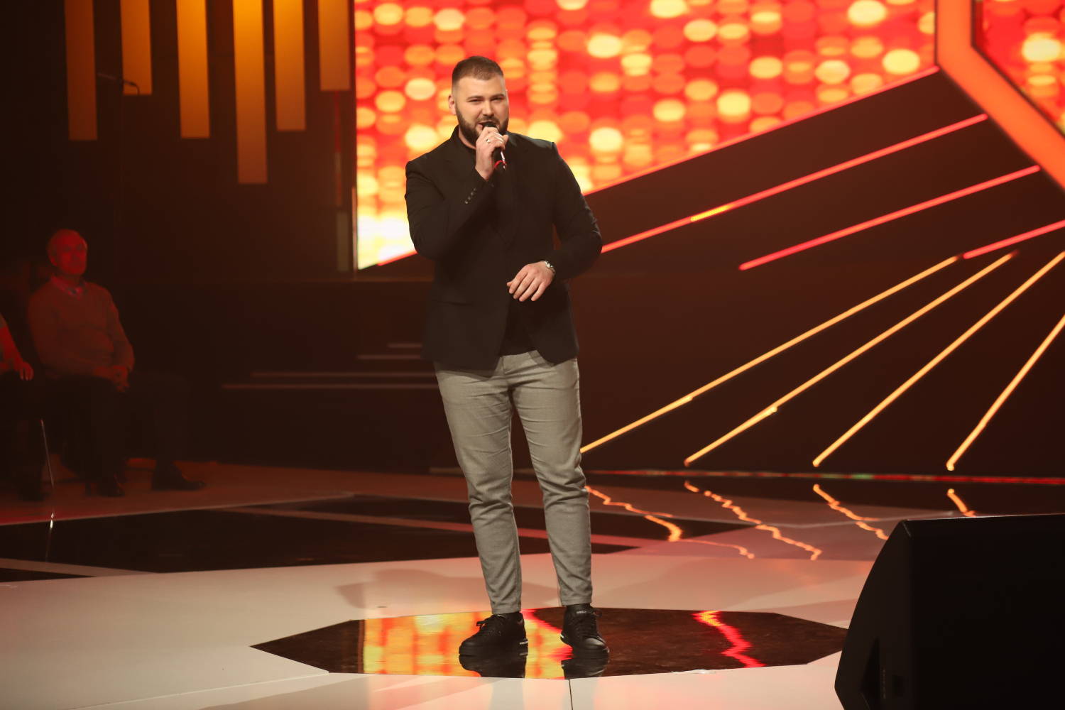 NEVIĐENI ŠOU DO SADA Ovako izgleda kada se spoje Marko Gačić i Konstrakta (VIDEO) 2 f2a33618ed6adbedae8f2926cd32a1f47533be45