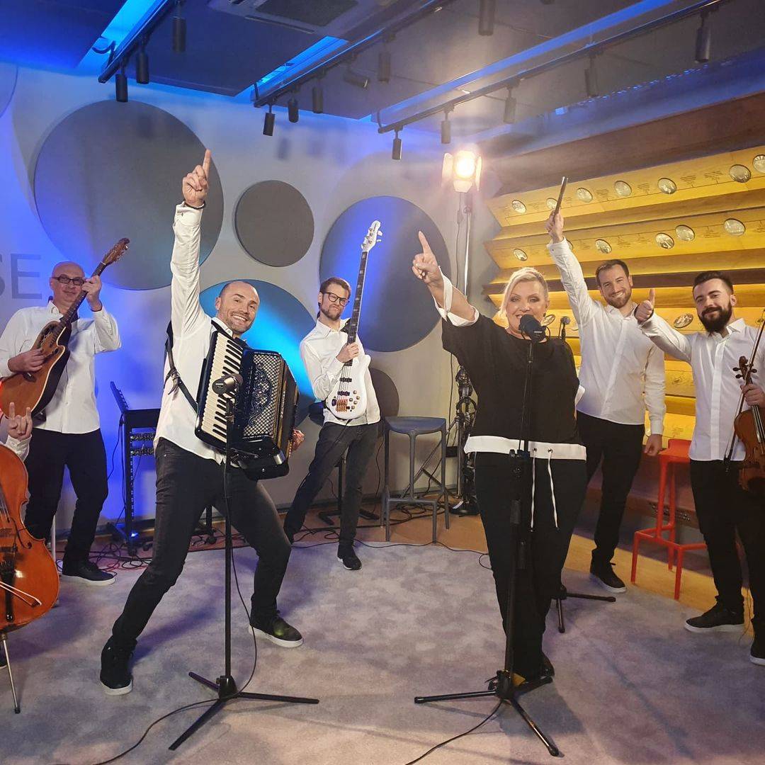 Snežana Đurišić o najemotivnijoj pesmi u karijeri: "Došla je u najgorem trenutku mog života" (VIDEO) 2 f6998eb040d71c203f7196f00da290c83a8c12df