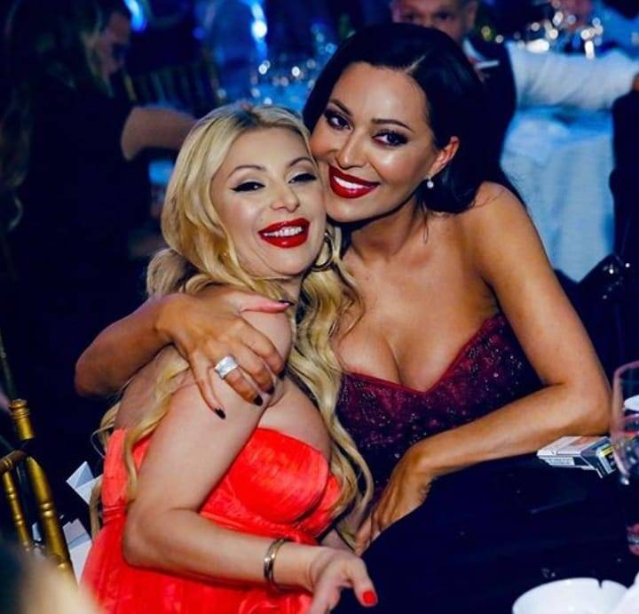 Ceca objavila fotku sa sestrom, fanovi im poručili da su kao BLIZNAKINJE 3 f6b7713b4a1731f0c0f1a314e3c7c66fa04d269d