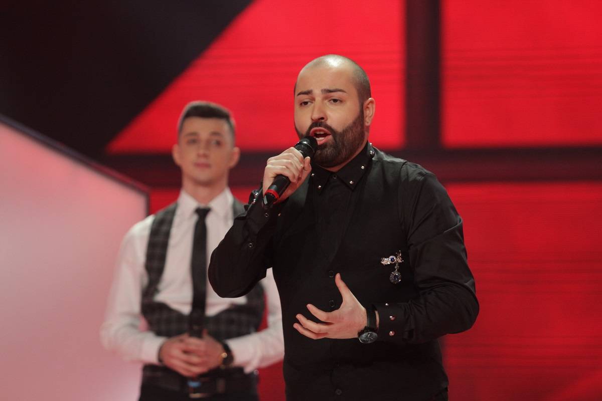 TI SI ZA MENE OKTKROVENJE! Lukas zadivljen kadidatom koji peva kao Muharem Serbezovski (FOTO) 2 f7347ea8e6d892fa06d0b199eac1cbfc73512d03