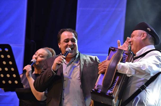 NESTVARNO! Goran Kukić održao spektakularan koncert u Strumici, pa se rasplakao (FOTO) 3 fc765d1ec9ff677b542c2f10fae811b804c66813