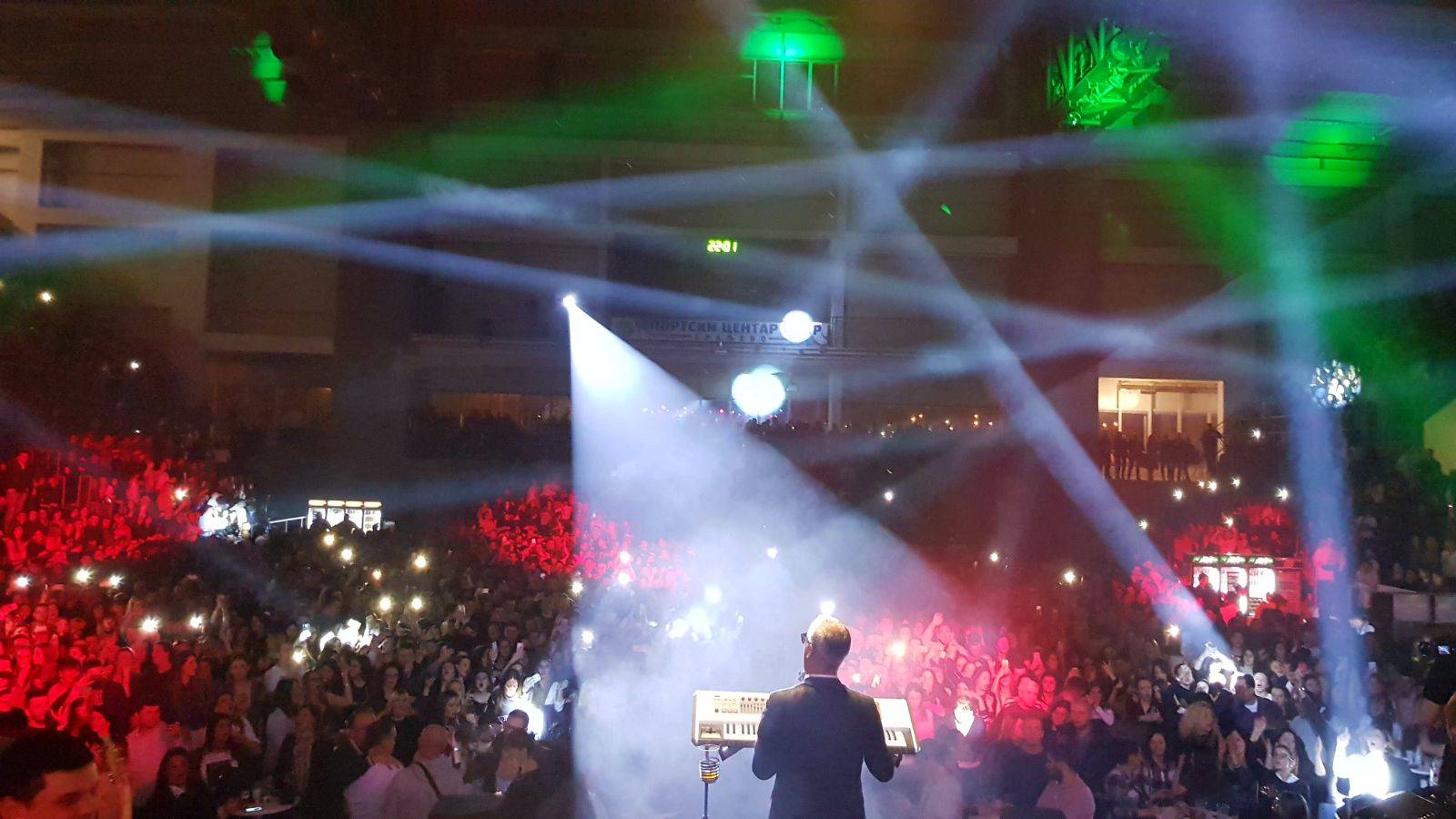 Saša Matić zapalio Kraljevo! (VIDEO) 2 fdaf7d8857f2387402ea29f2fe6b26e30b8e53de