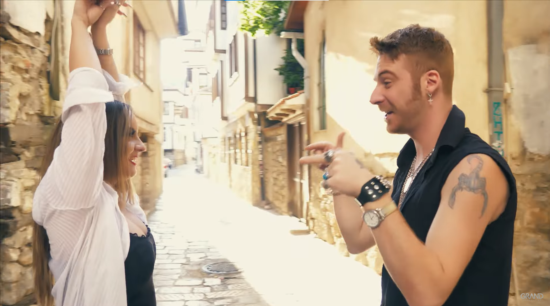KAKVO IZNENAĐENJE I SPOJ: Belma i Josifovski predstavili duet, sve gori od energije (VIDEO) 10 Belma i Josifovski 1