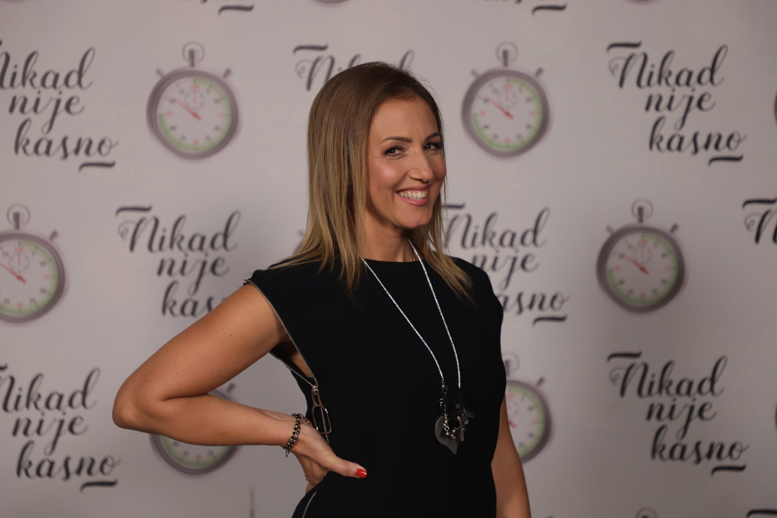 DRAGANA VUJINOVIC 44 GOD. FUTOG 7