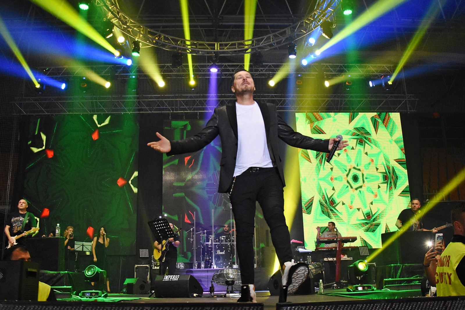 SPEKTAKL U ZENICI: Pejović okupio 10.000 ljudi! (FOTO) 5 GTA 9829