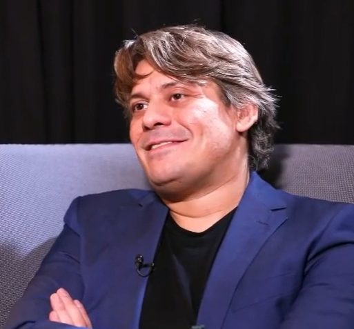 Milan Radulović objavio nikad viđenu sliku sa Marinom Tucaković: "Meni je umrla majka, a drugima najbolji tekstopisac" 5 Milan Laca Radulovic 2