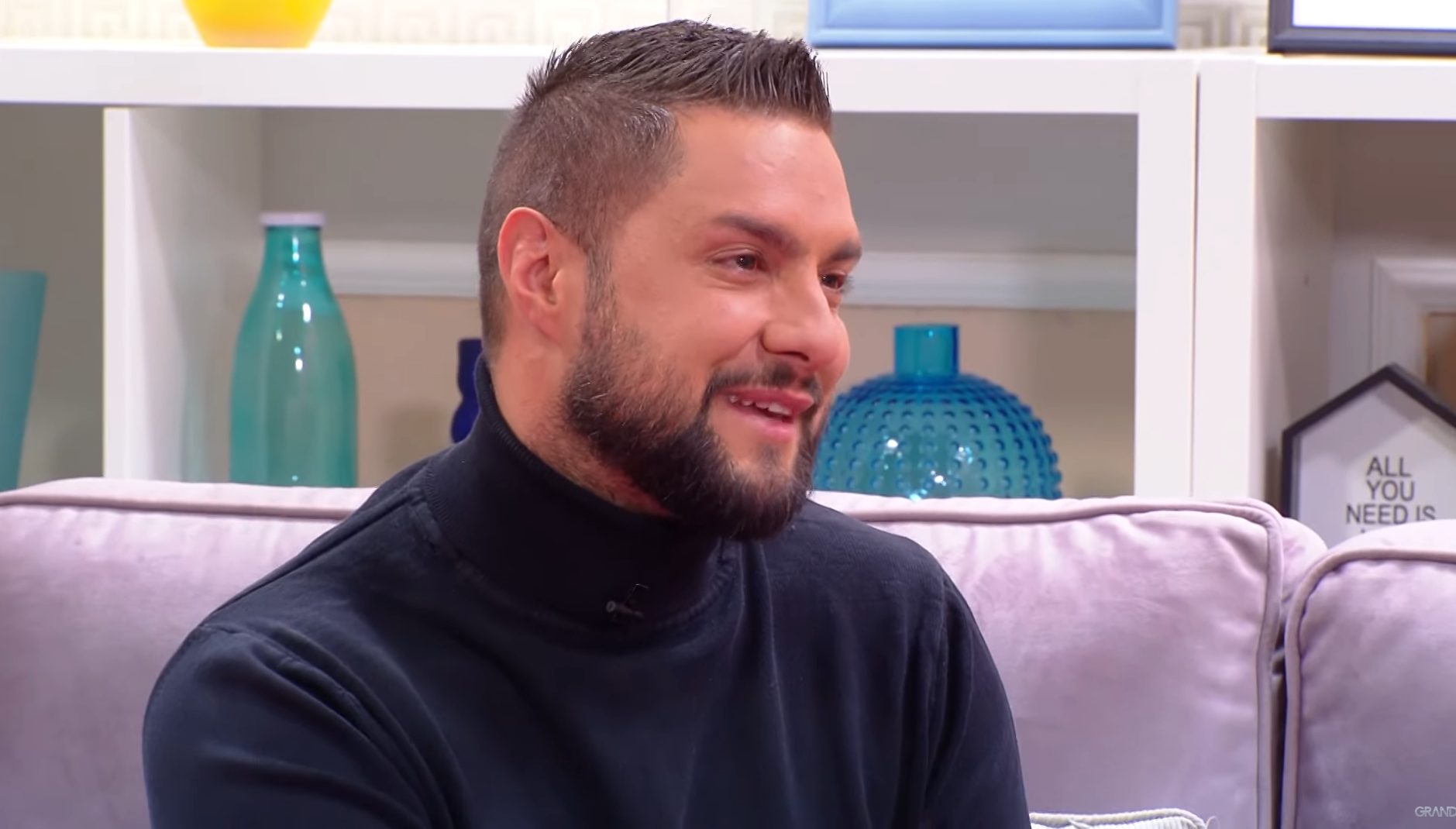 Lea Kiš pohvalila "Zvezdu Granda" usred emisije, on pocrveneo, pa priznao celu istinu: "Mislili su da ću napustiti školu" 7 Xander place