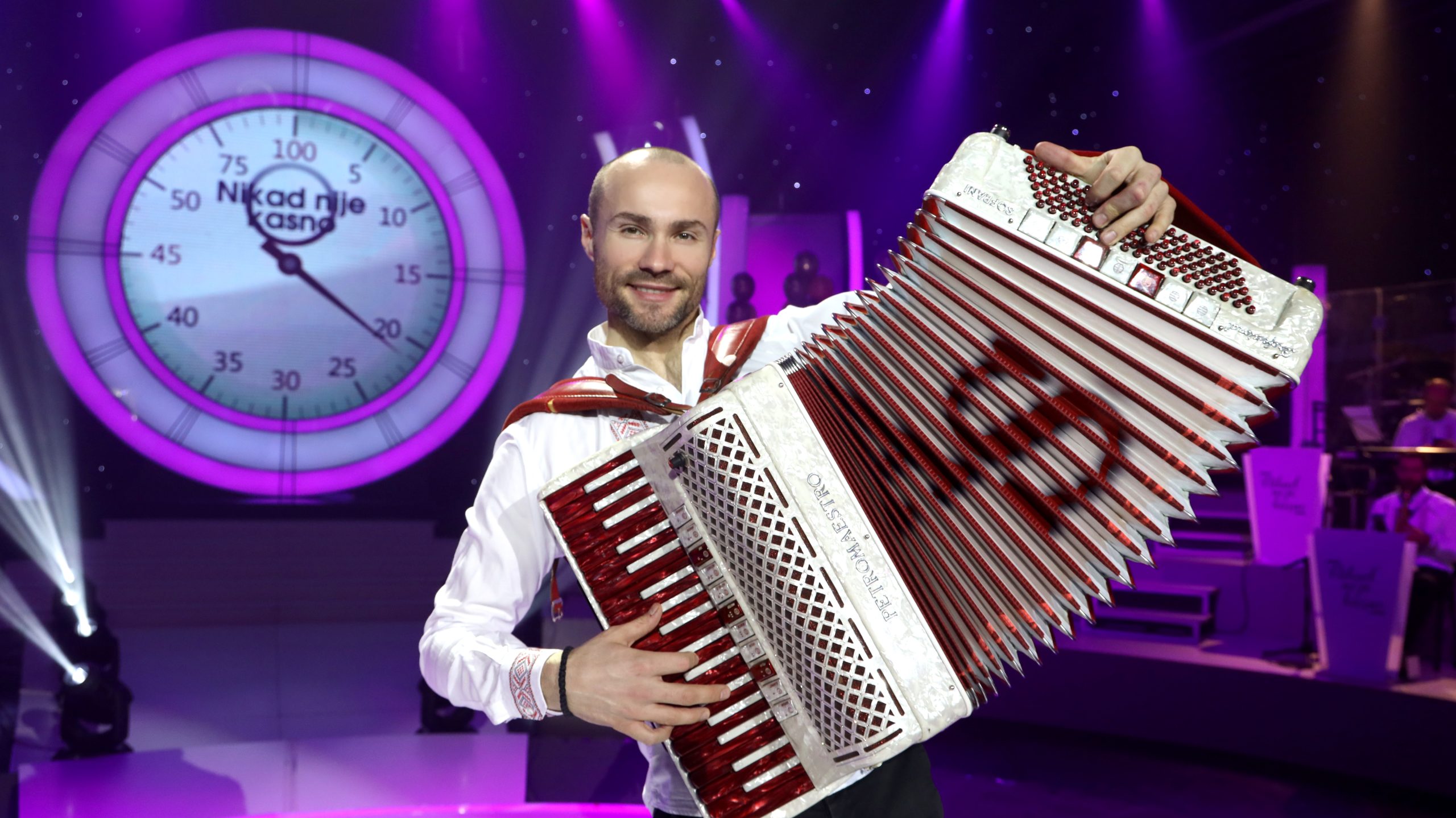 ALEKSANDAR SOFRONIJEVIC SOFRA FOTO MUNJA OK 3