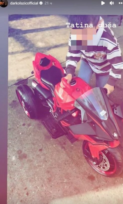 Darko Lazić kupio sinu NESVAKIDAŠNJI poklon, pa poručio: "Tatina duša" (FOTO) 6 Capture