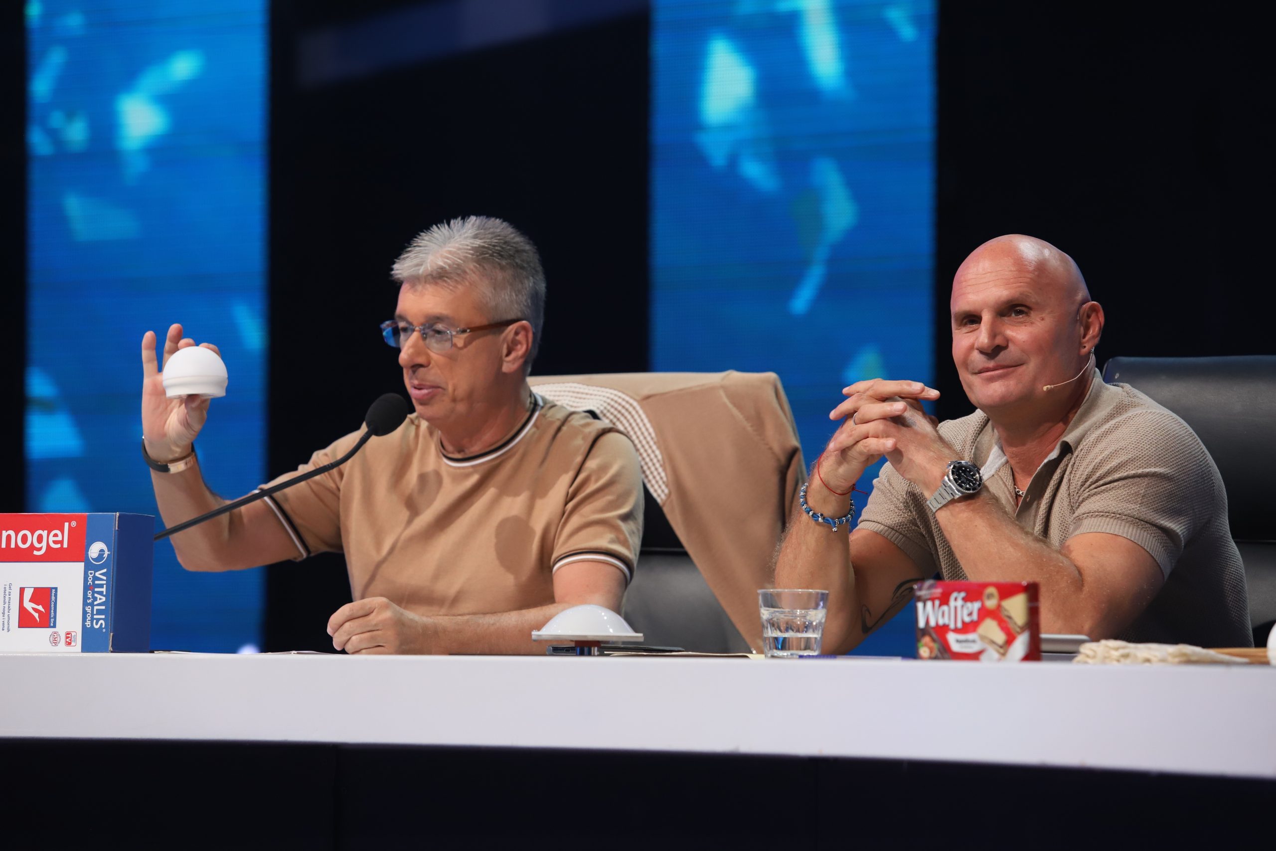 POBUNA u Zvezdama Granda zbog PARA! Ceca tražila BOLJI ugovor, Popović zapretio Viki: "NE POSTOJIŠ" (VIDEO) 7 IMG 0348