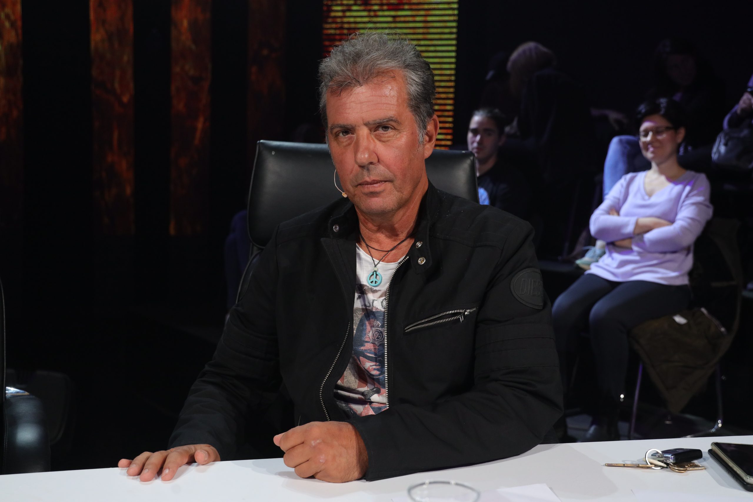 SVI U ŠOKU, MEDITACIJA U EMISIJI: "Ti si pravi čovek za te stvari" (VIDEO) 7 KIKI LESANDRIC NNK SNIMANJE 17102022 FOTO MUNJA 46