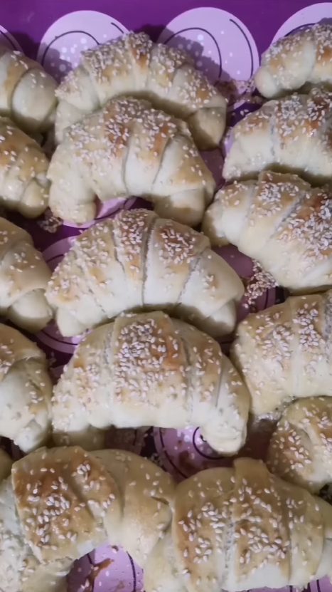 MEKANE KAO DUŠA: Recept za kroasane sa sirom 5 Kroasani sa sirom 1 1