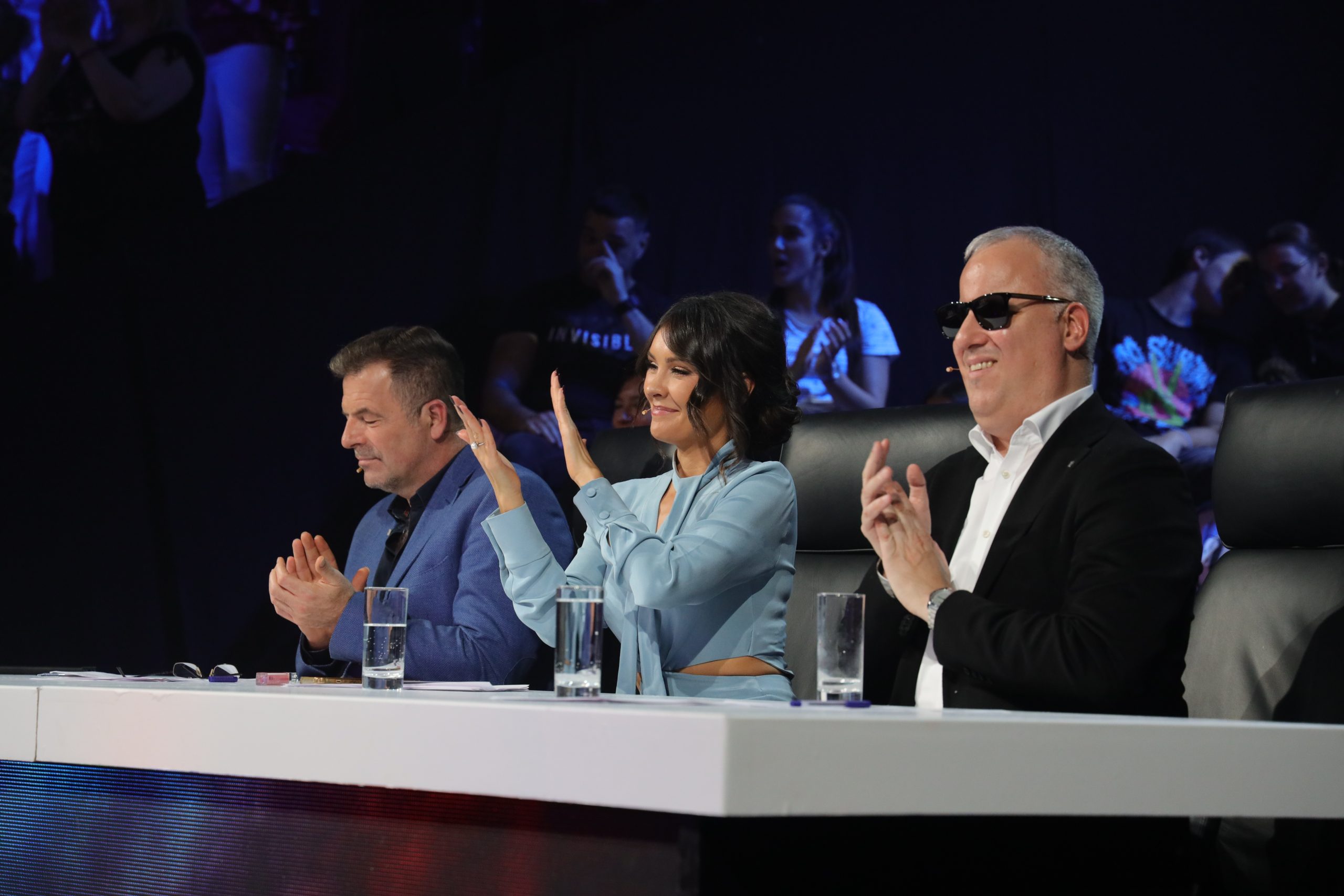 STUDIO U SUZAMA! Veteran posvetio nastup prerano preminulom sinu: "Vaš Vlada je sa ovog sveta otišao ponosan na oca" 8 0A0A6526 1