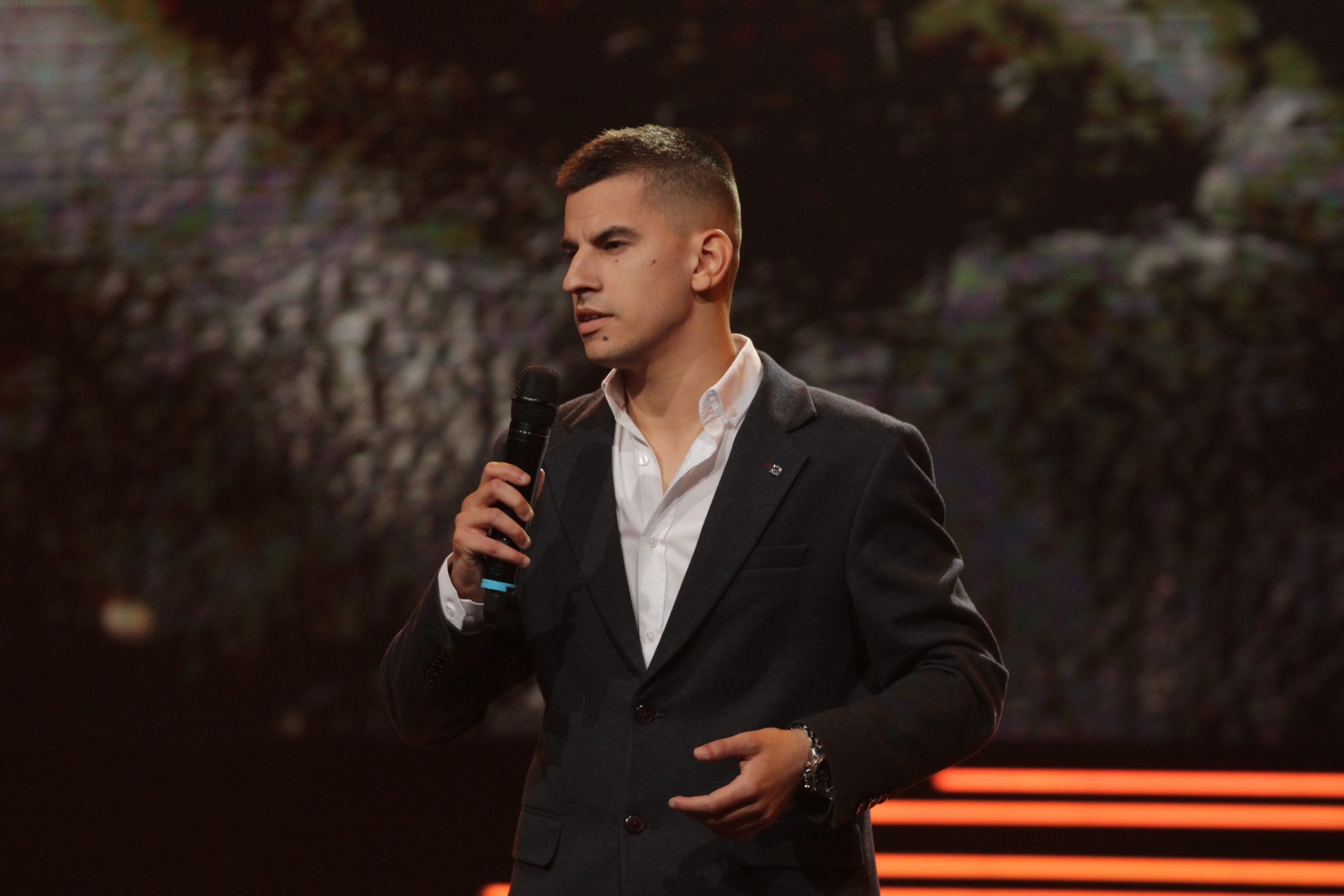 Takmičara TRAUMIRALI NA SCENI, Popović odbrusio Ceci: "Nismo mi kupili te SI*ICE da se ti igraš" 6 IMG 5431