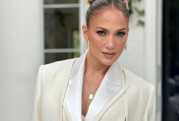 JLo 1