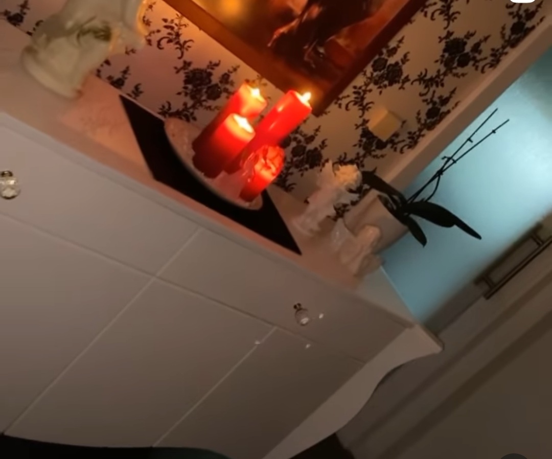 Pevačica slavi Božić, od bajke u njenom domu zastaje dah (VIDEO) 8 Screenshot 20221225 120520 Instagram